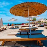 Ξενοδοχείο Lilium Çeşme